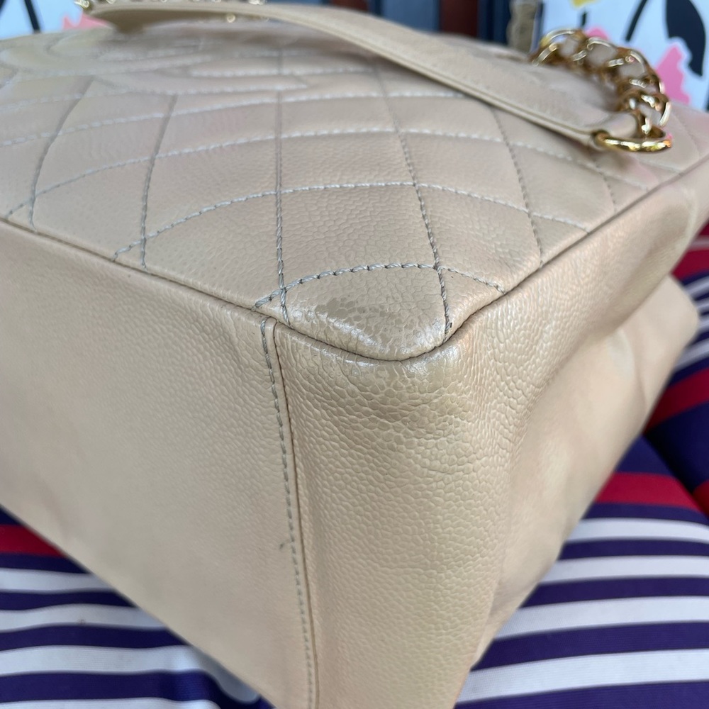 Chanel Large GST beige (authentic) - Picture 8 of 12